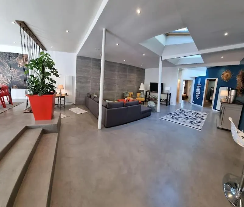 Dinard : Loft De 175 M² - A 150 M De La Plage